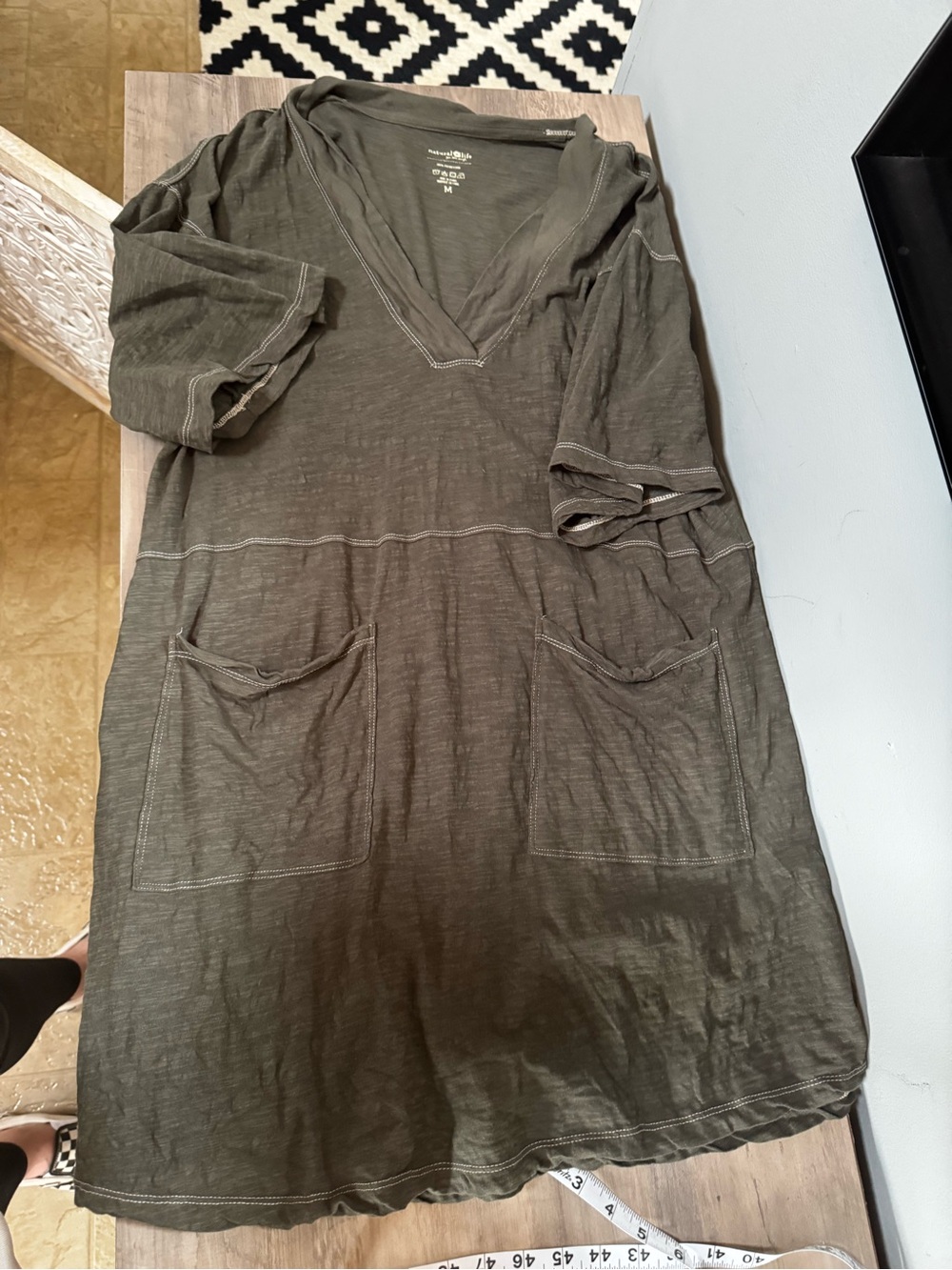 NATURAL LIFE Olive Short Sleeve V-Neck Swim Coverup with Pockets - Picture 3 of 6